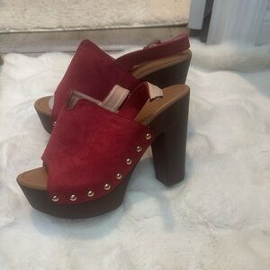 Perfect for the summer platform shoes